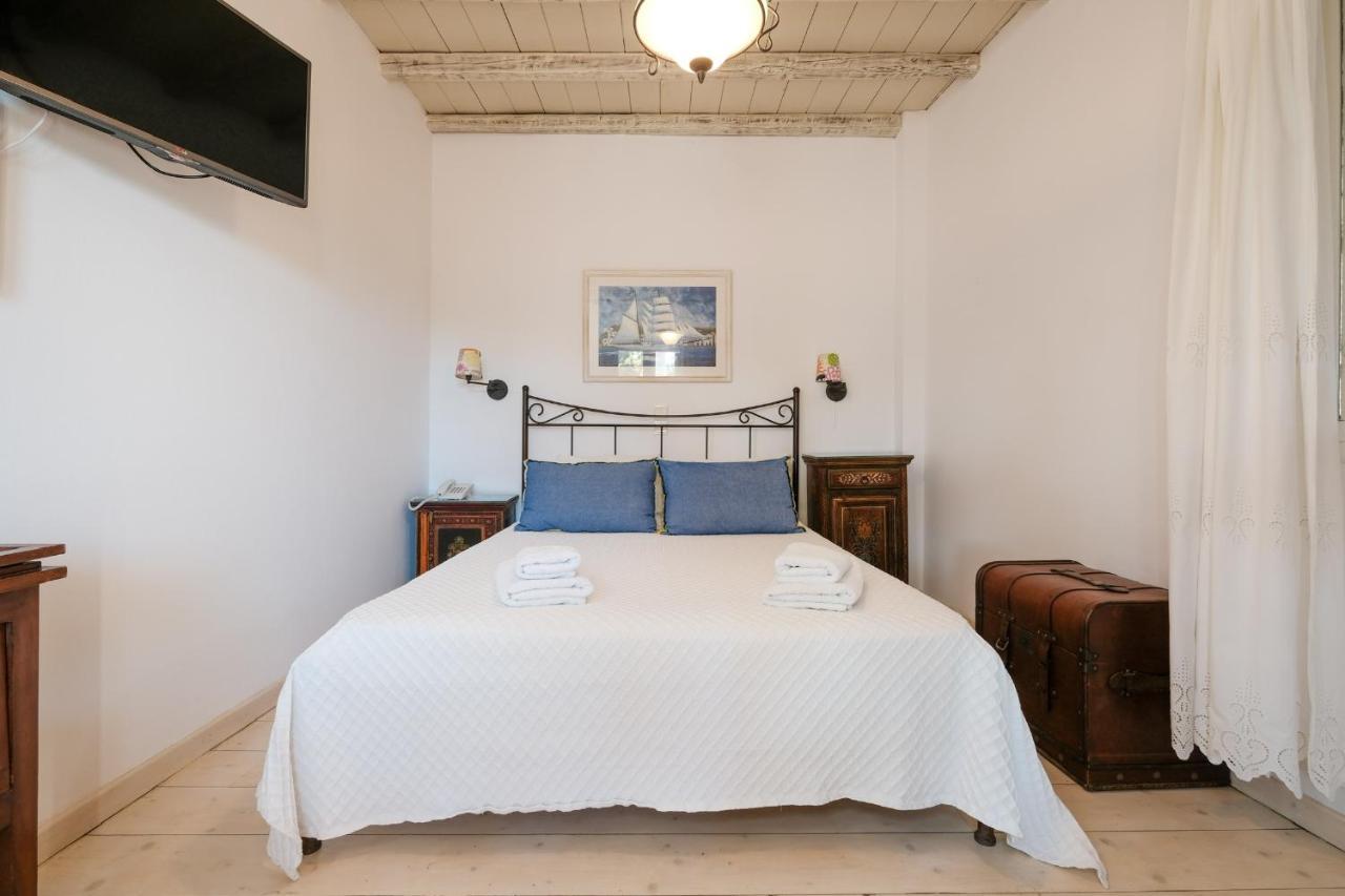 Golden Beach Studios & Suites Tinos Luaran gambar